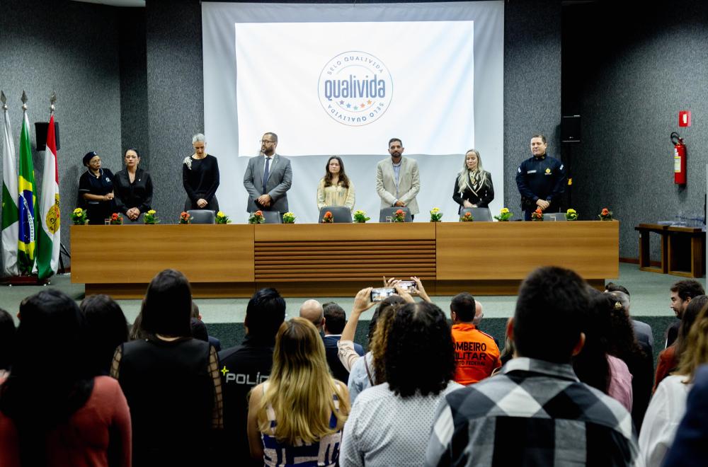 Capa da notícia: GDF premia administrações regionais, autarquias, fundações, órgãos e secretarias com Selo QualiVida 2025
